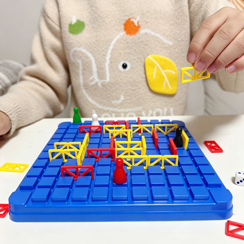 Gry planszowe z elementami str – Board Game Qwirkle recenzja i cena