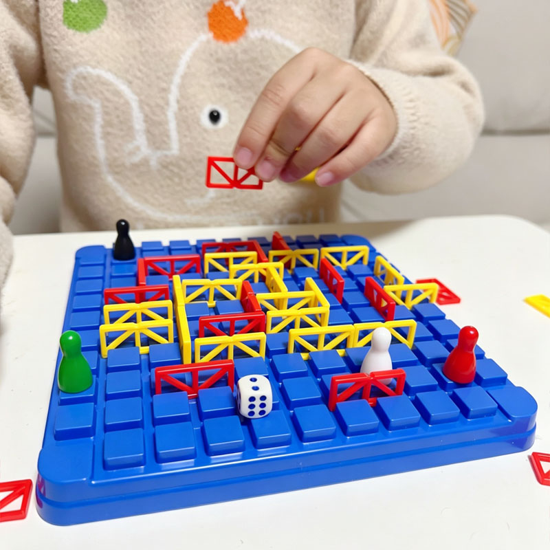 Gry planszowe z elementami str – Board Game Qwirkle recenzja i cena
